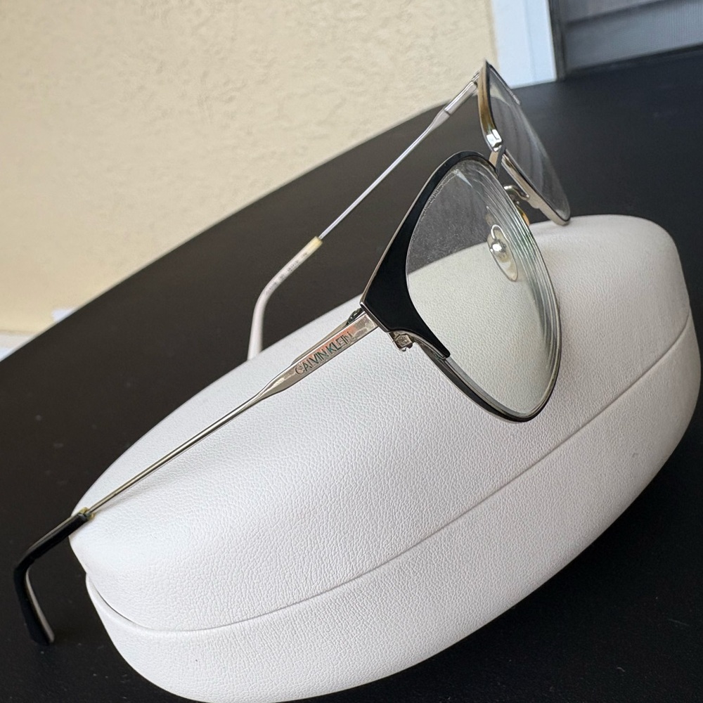 Stylish Black and Gold Cat-Eye Glasses Calvin Klein frame